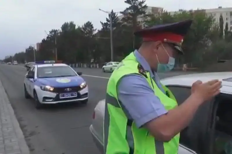 50 нарушений на дорогах за неделю выявили мобильные посты полиции в Павлодаре