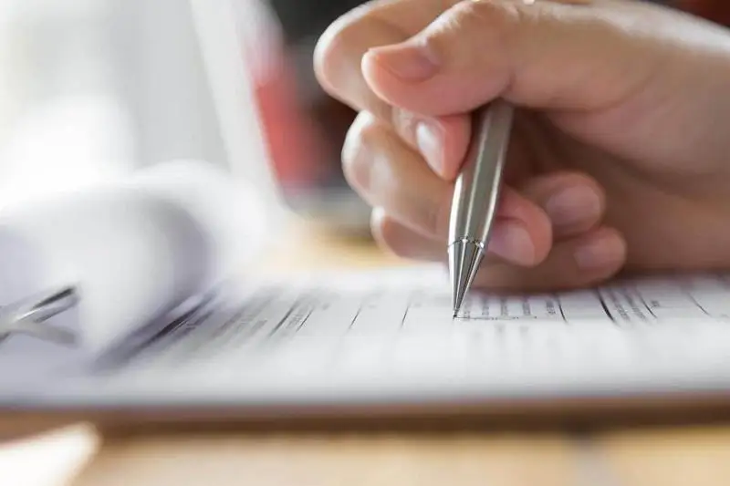 Какую декларацию должны представлять госслужащие в 2021 году