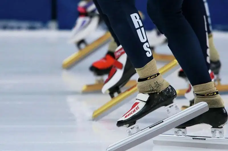 Казахстанка Мадина Жанбусинова вышла в полуфинал чемпионата мира по шорт-треку