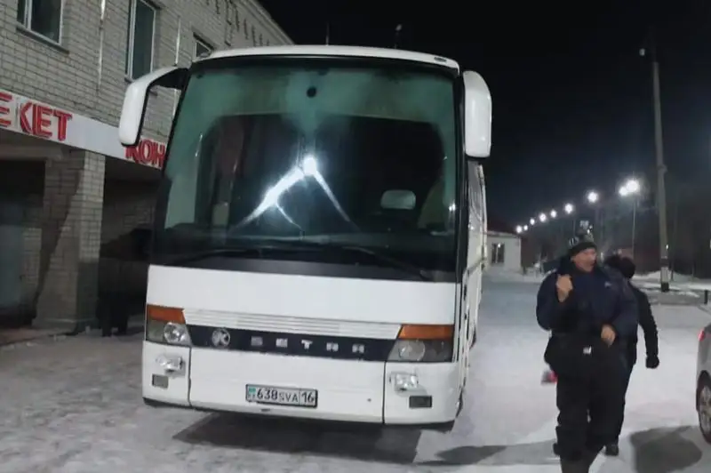 37 пассажиров автобуса эвакуировали с трассы полицейские ВКО