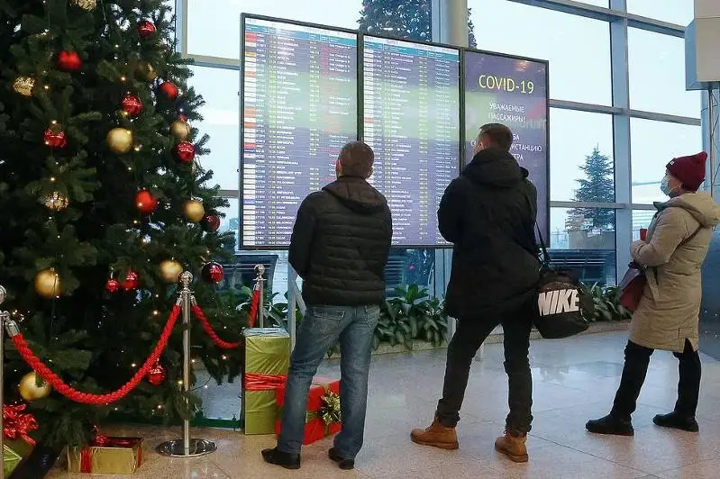 120 отмененных авиарейсов в Москве: последствия ледяного дождя устранили