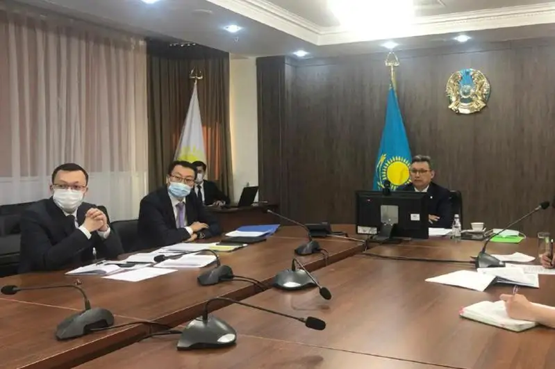 Минторг Казахстана поднимает вопрос увеличения приема грузовых составов через китайскую границу