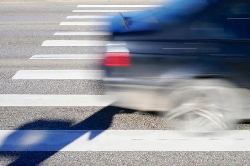 72-летний водитель сбил девушку  в Павлодаре