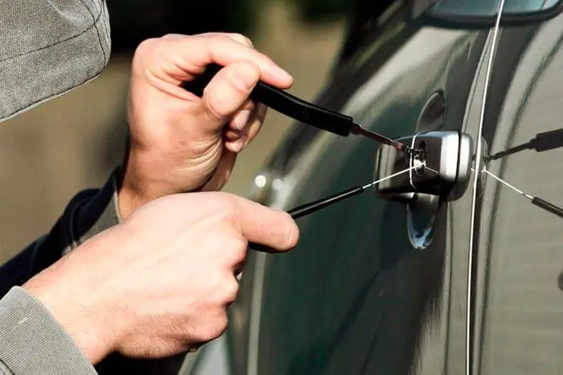 Серийных угонщиков задержали в Караганде