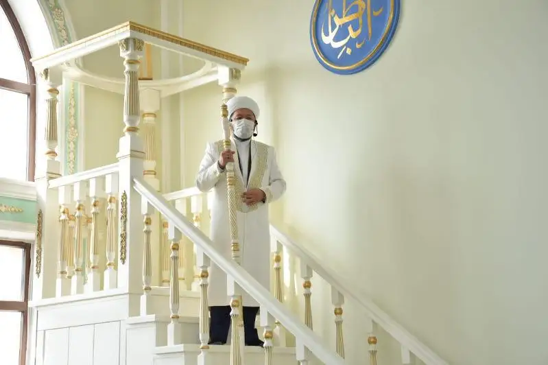 Верховный муфтий призвал казахстанцев соблюдать санитарные требования во время молитвы