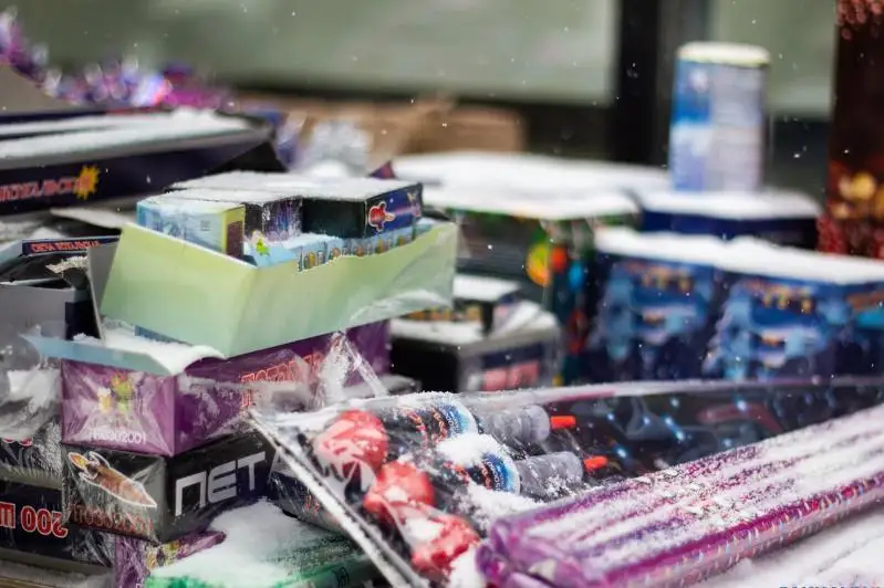 52 акмолинца привлечены к административной ответственности за торговлю пиротехникой