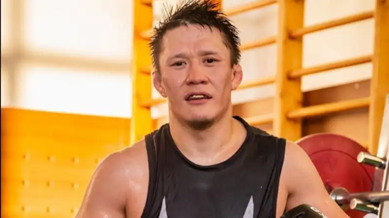 Жалгас Жумагулов раскрыл свои планы на подготовку к бою с американцем в UFC