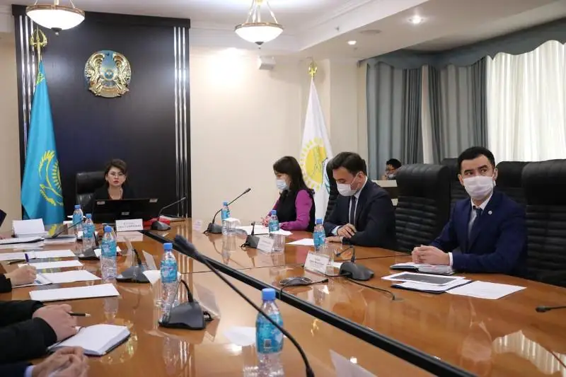 В Нур-Султане состоялось обсуждение Стратегии духовно-нравственного воспитания детей