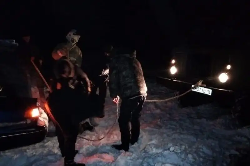 26 человек спасли на заснеженных автотрассах ВКО за ночь