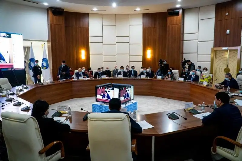 Круглый стол, посвященный Дню благодарности, провели в столичном Доме дружбы