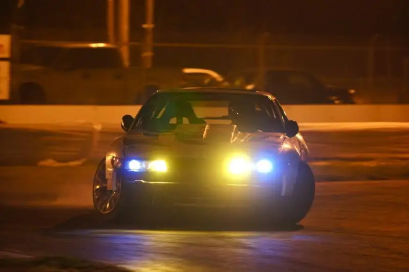 Устроившего ночной дрифт лихача наказали в Алматы