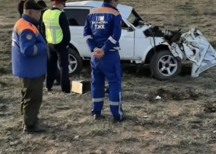 В ДТП попала полицейская машина в Атырауской области