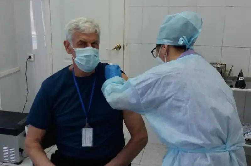 Более 4,5 тыс человек привито в первый день вакцинации населения в столице