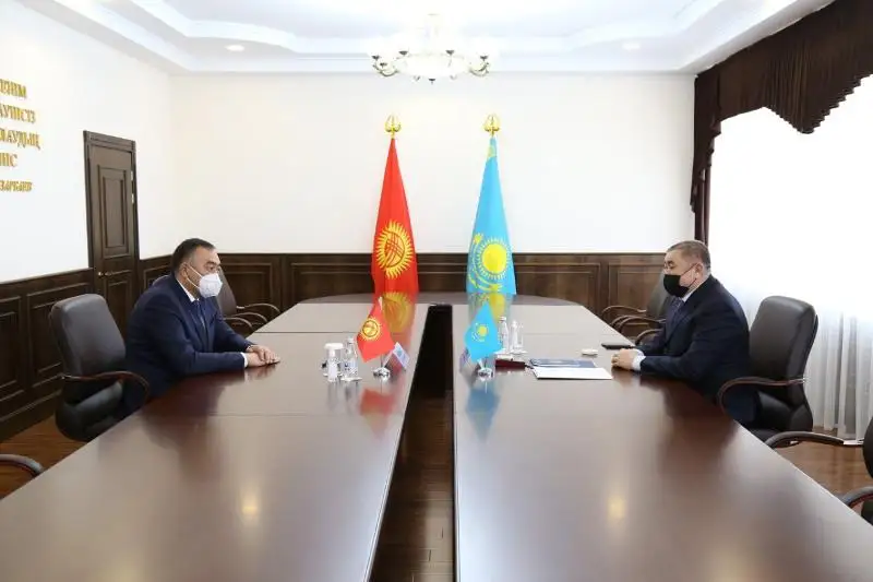 Главу МВД Кыргызстана заинтересовал опыт Казахстана по цифровизации полицейской службы