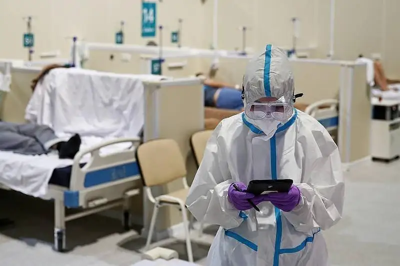 Эксперт прогнозирует окончание пандемии через год при пессимистичном сценарии