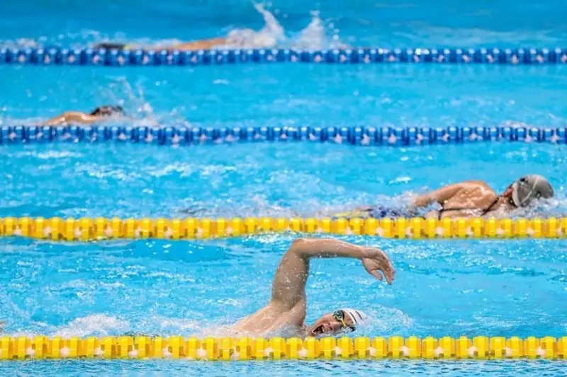 Казахстанцы завоевали две серебряные медали в открытом чемпионате Беларуси по плаванию