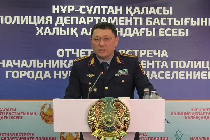 Глава столичной полиции провел отчетную встречу с населением