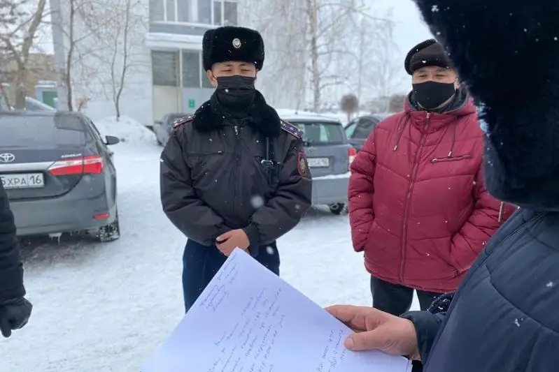 Рейды в Семее: жители не хотят носить маски