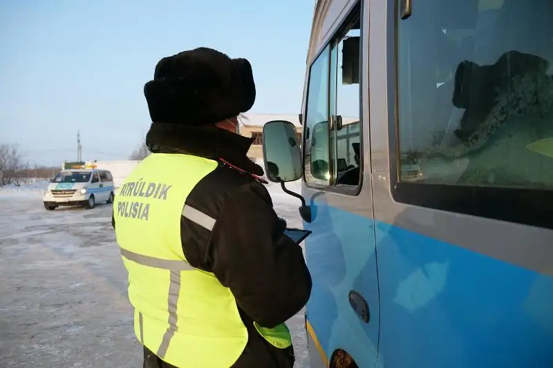 Таксиста-нелегала в наркотическом опьянении задержали в СКО