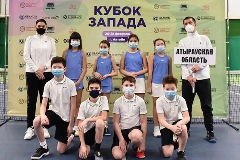 Командное первенство среди юниоров до 12 лет по теннису проходит в Актобе
