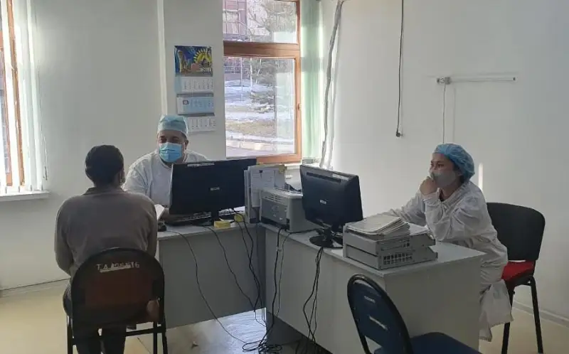 Свыше 200 женщин прошли осмотр против рака в Алматы