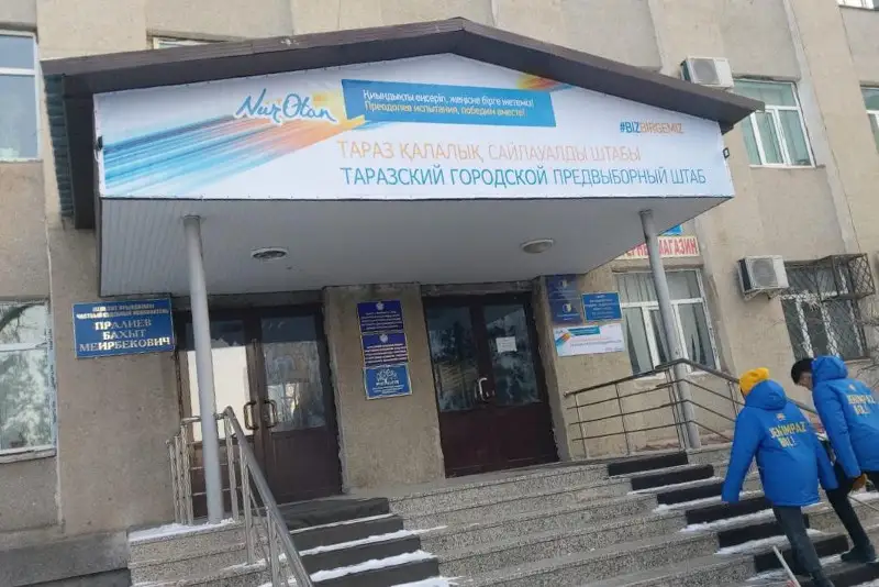 Tarazdaǵy saılaýaldy shtab tynymsyz jumys isteýde