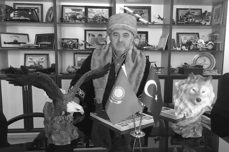 Погиб в ДТП почетный консул Казахстана в Турции Халил Улуер