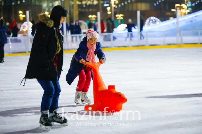 Массовые катания на коньках возобновили во Дворце спорта в Петропавловске