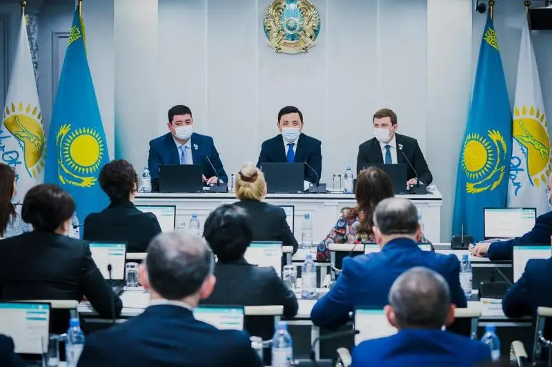 Дорожную карту по реализации Предвыборной программы партии «Nur Otan» обсудили в столичном маслихате