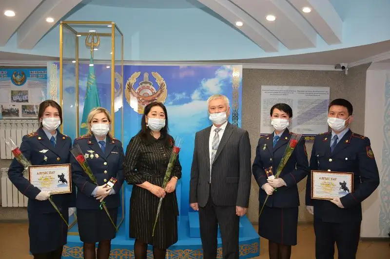 Звание подполковника полиции получили девушки-следователи в СКО