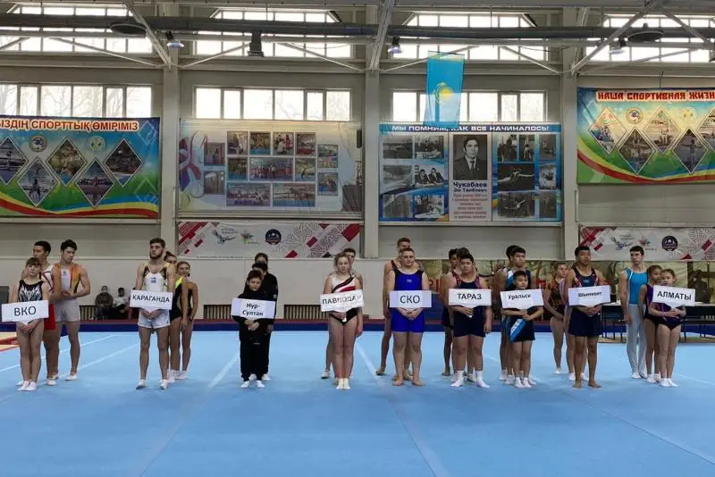 Чемпионат РК по батутной гимнастике стартовал в Алматы