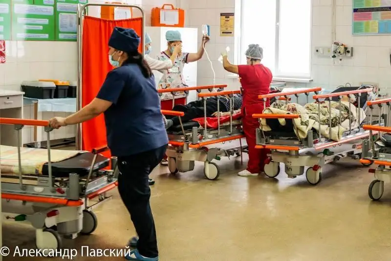 Более 60% коечного фонда Алматы занято: горожан призывают получить вакцину от COVID-19