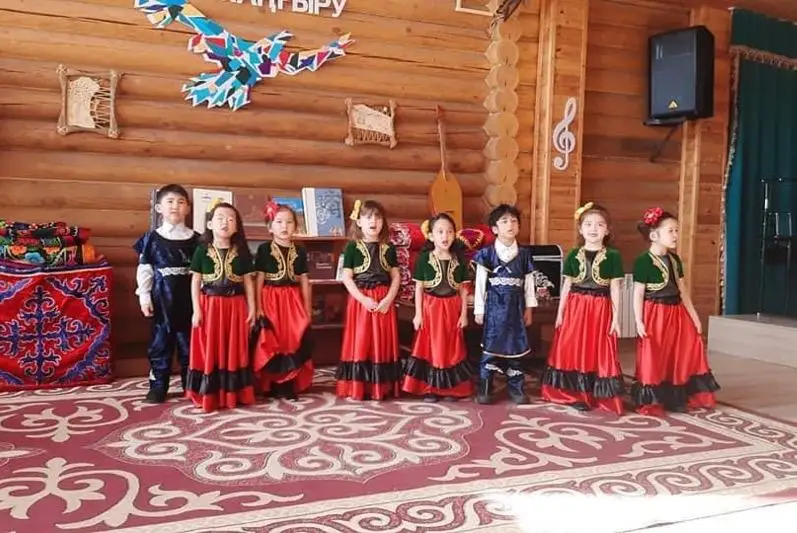 Самых маленьких акмолинцев поздравили с праздником Наурыз