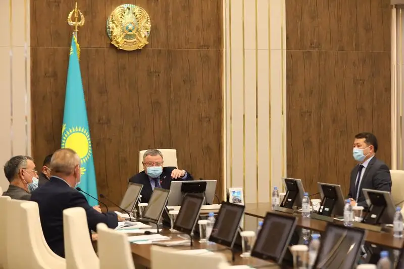 Проект по очистке дна озера Шалкар презентовали в Актюбинской области