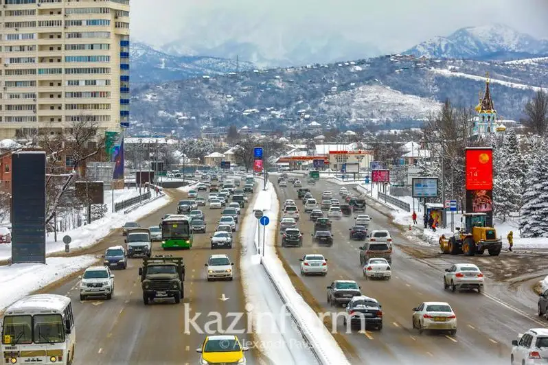 Акимат Алматы обратился к автовладельцам