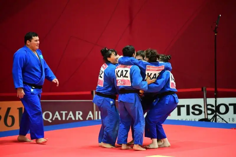 Сборная Казахстана по дзюдо стала второй на чемпионате Азии в Бишкеке