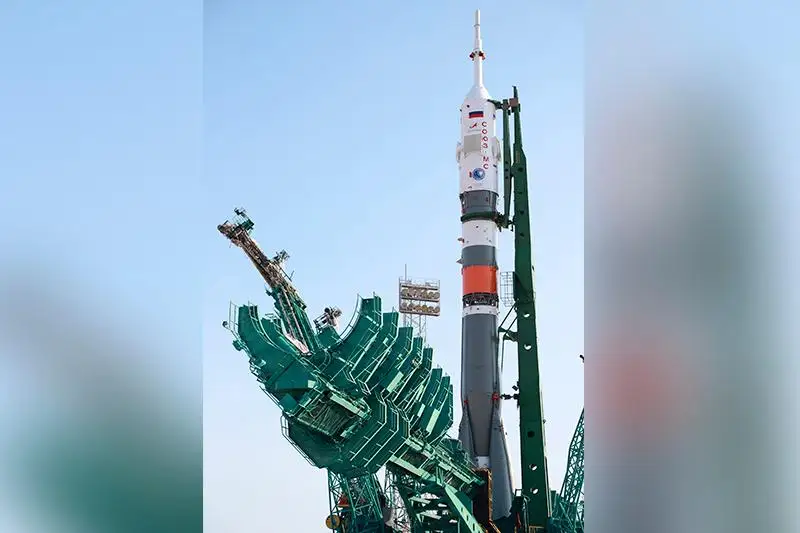 Пилотируемый космический корабль «Гагарин» установлен на стартовом комплексе «Восток»