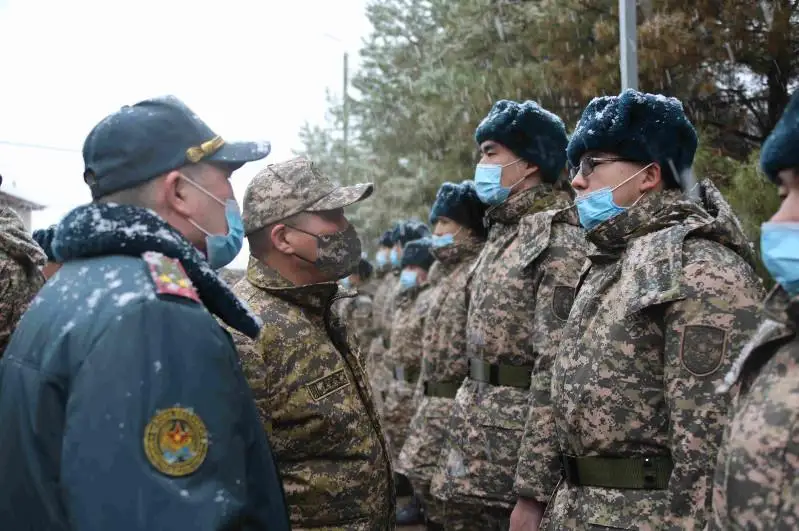 Первых новобранцев встретили в военной части Жамбылской области