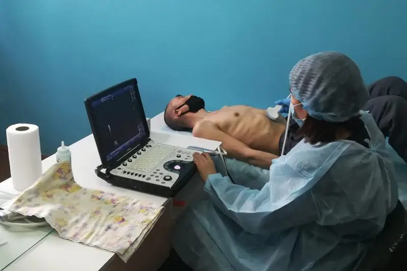 В Павлодаре врачи городской поликлиники провели профосмотр осуждённых