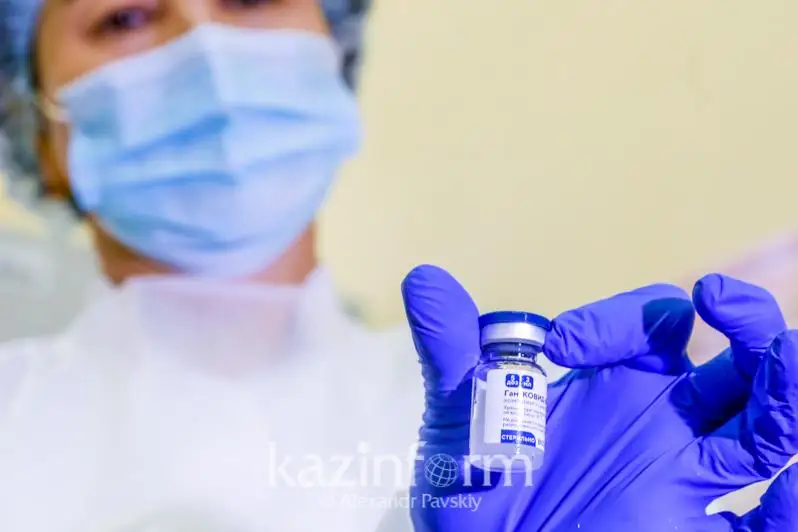 Атырауские педагоги вакцинированы первым компонентом «Спутник V»