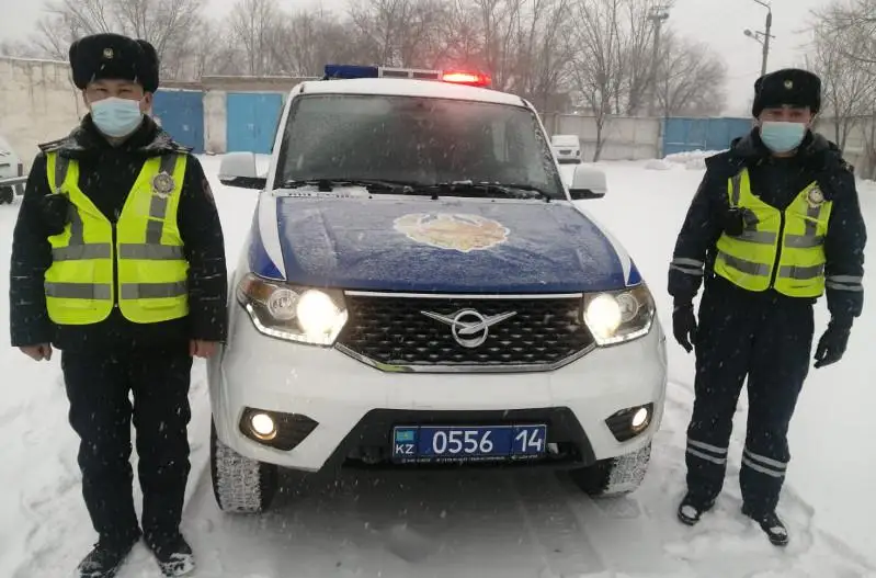 Семью из пожара спасли полицейские Экибастуза