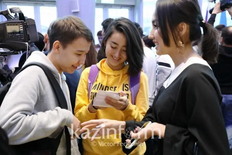 Наша молодежь не ждет, когда ей принесут «золотую ложку» – член АНК