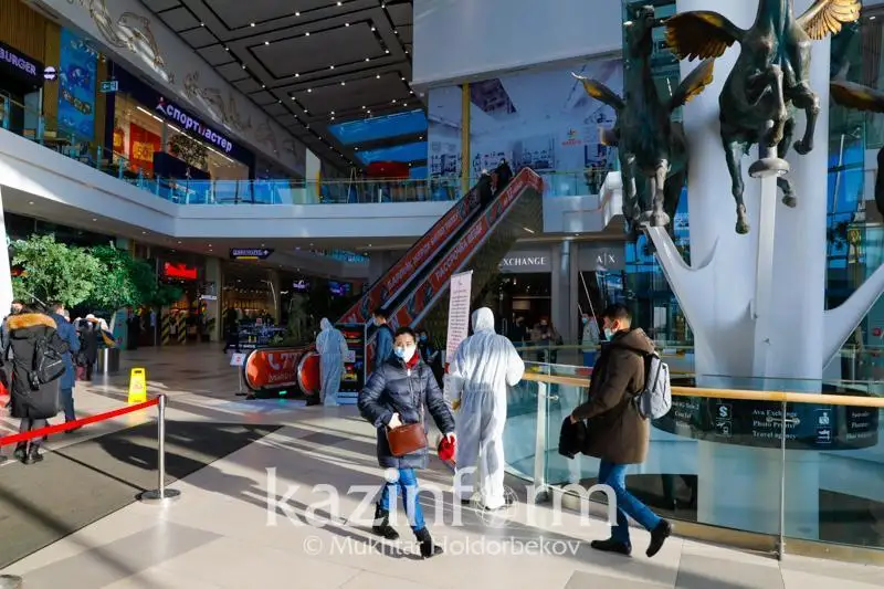 Могут ли закрыть ТРЦ и кафе в Алматы - ответ Жандарбека Бекшина