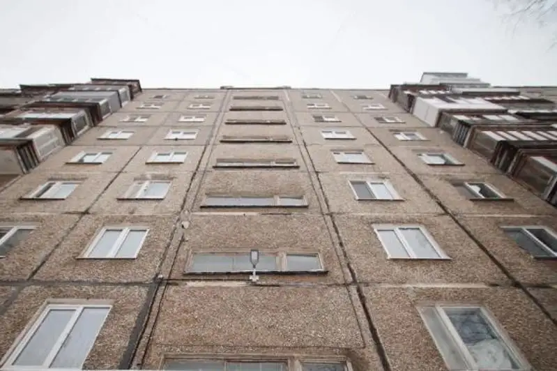 Более 200 столичных домов признаны аварийными