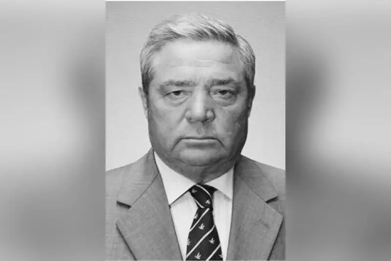 Елбасы выразил соболезнования родным и близким экс-акима Карагандинской области Петра Нефедова