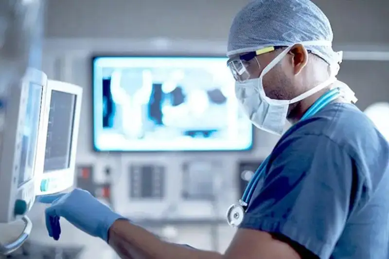 Коронавирус в Украине: уровень госпитализаций превышен в Киеве и 20 областях