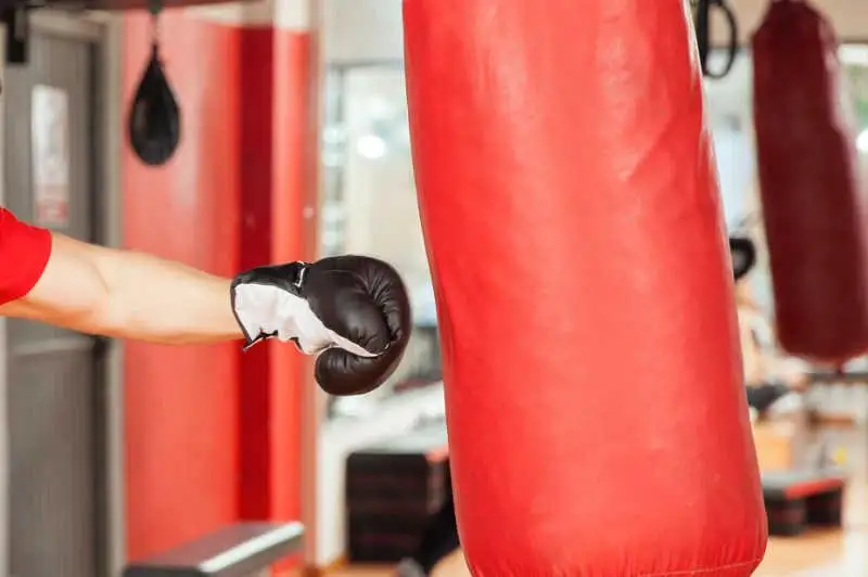 Тренер по боксу ударил школьника в Алматинской области