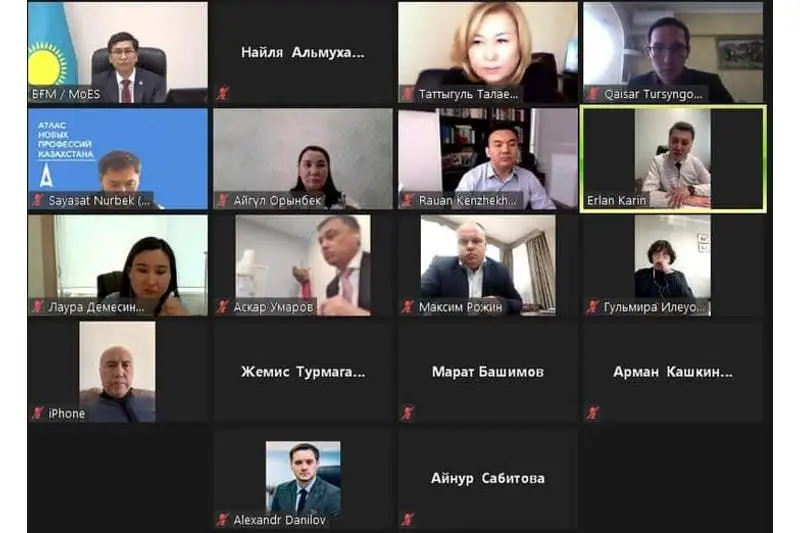 Асхат Аймагамбетов ознакомил членов Нацсовета с ходом реализации Президентских поручений