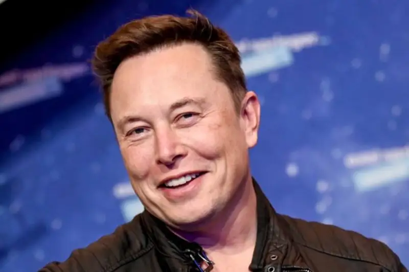 Илон Маск пообещал встретиться с казахстанcкими студентами