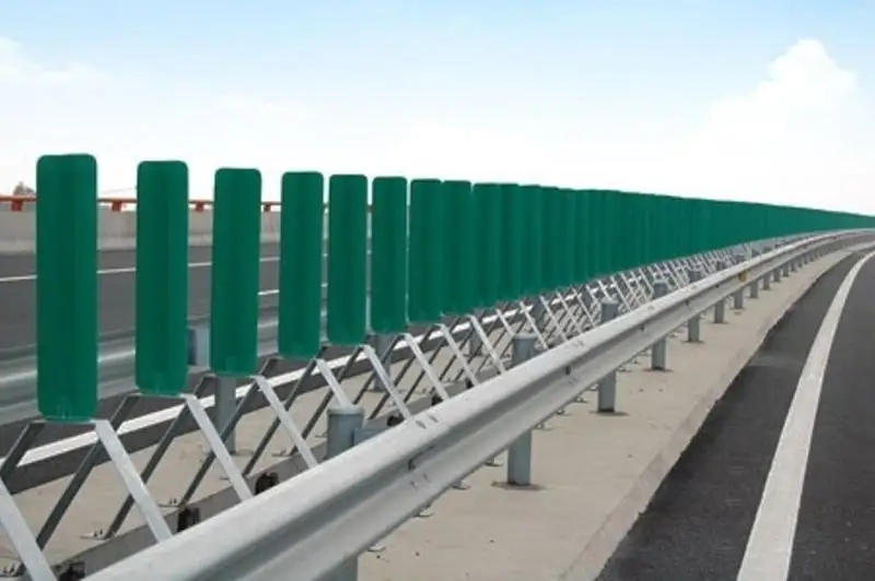 Противоослепляющие экраны установят на казахстанских дорогах